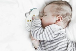 Sleeping Baby Play - el sonajero del futuro